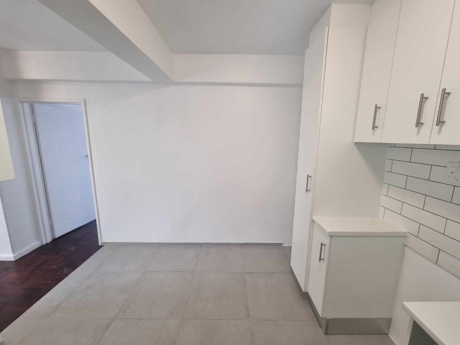 2 Bedroom Property for Sale in Tamboerskloof Western Cape
